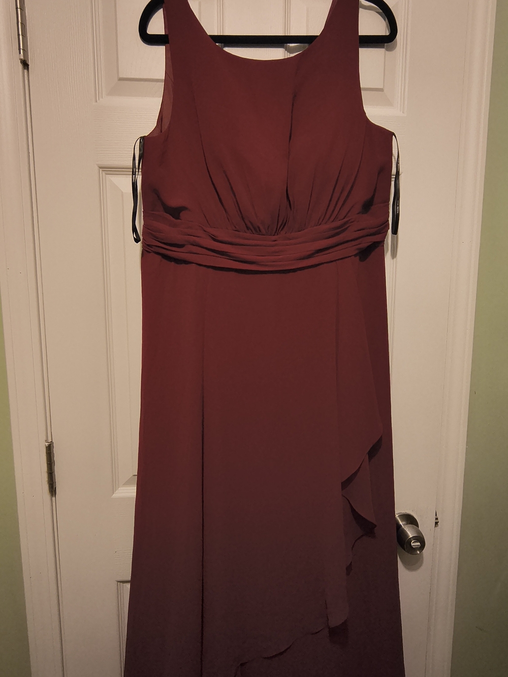 Sleeveless Burgundy Evening Dress with Draped Waist